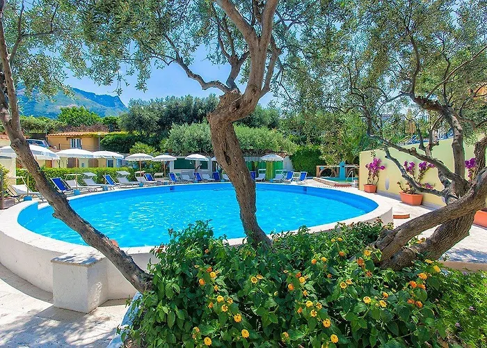 La Scogliera Hotel