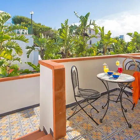 La Scogliera Hotel