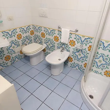 La Scogliera Hotel 4*