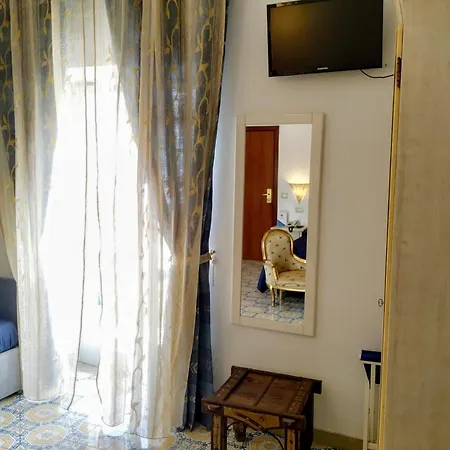 La Scogliera Hotel