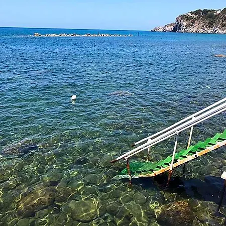 Hotel La Scogliera