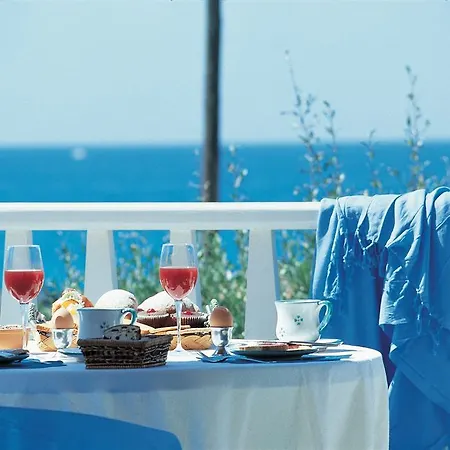Hotel La Scogliera 4*