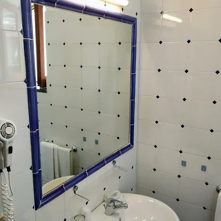 La Scogliera Otel
