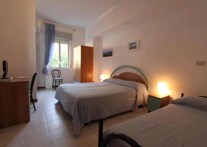 Hotel La Scogliera 4*