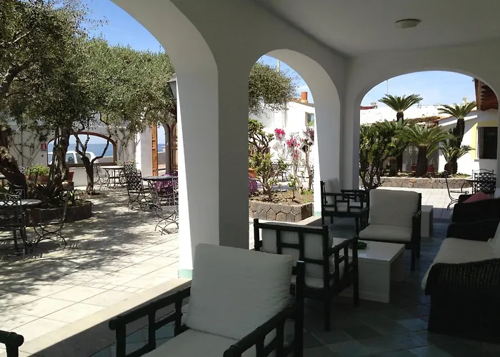 Hotel La Scogliera 4*