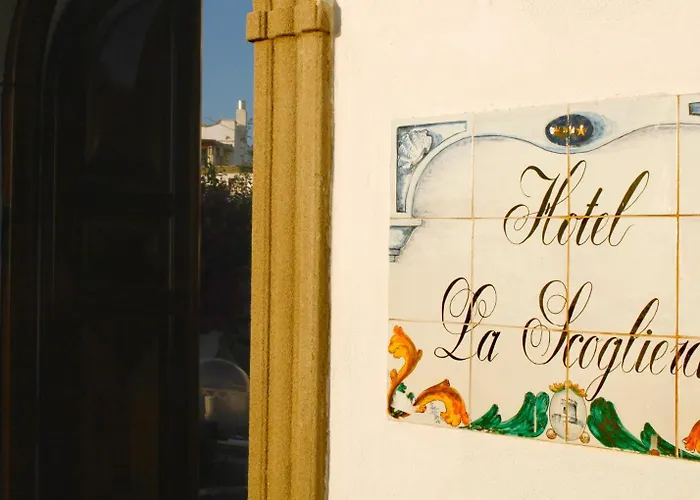 Hotel La Scogliera 4*