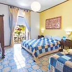 La Scogliera Hotel 4*