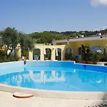 Hotel La Scogliera 4*