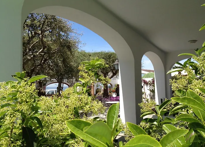 Otel La Scogliera
